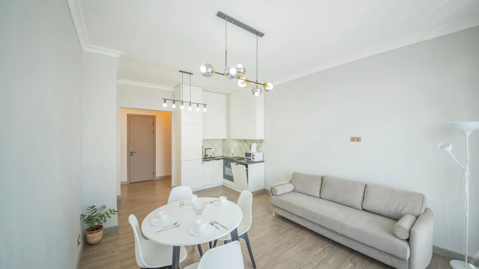 3 Комнатная В Районе Экспо Apartment Nur-Sultan